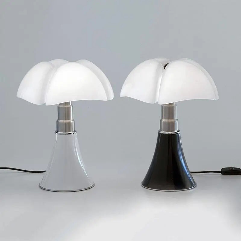 SkandiShop Art Deco White Petal Table Lamp Bedside Office Table Study Desk Lamp Living Room Bedroom Floor Lamp for Home and Decoration